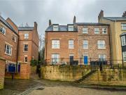 5 bedroom end of terrace house for sale