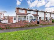 5 bedroom end of terrace house for sale