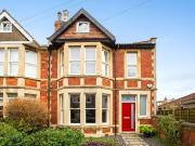 5 bedroom end of terrace house for sale
