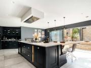 5 Bedroom End Of Terrace House For Sale In London