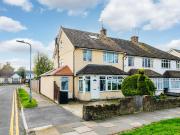 5 bedroom end of terrace house for sale in Royston...