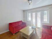 5 bedroom end of terrace house to rent