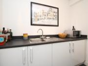 5 bedroom end of terrace house to rent