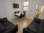 5 bedroom end of terrace house to rent