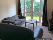 5 bedroom end of terrace house to rent