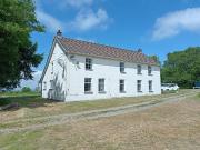 5 bedroom equestrian facility for sale