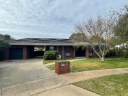 5 Bedroom Family Home in Fantastic Location Shepparton...