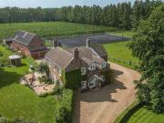 5 bedroom farm house for sale in Barton Road, Wisbech...