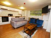 5 Bedroom Flat