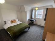 5 bedroom flat for rent in 5 Bed, Arthur Street,...