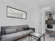 5 Bedroom Flat For Rent In London