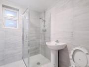 5 bedroom semi detached house for rent in Marnell Way,...