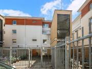 5 bedroom flat for sale