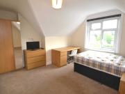 5 Bedroom Flat House to Rent 5 Bedroom Flat House to Rent