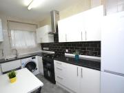 5 Bedroom Flat House to Rent