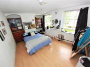 5 Bedroom Flat House to Rent