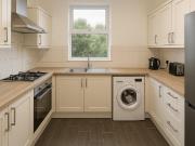 5 bedroom flat to rent