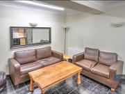 5 bedroom flat to rent