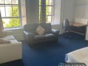 5 bedroom flat to rent