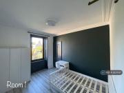 5 bedroom flat to rent