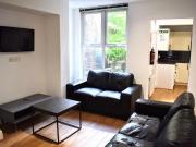 5 bedroom flat to rent