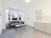 5 bedroom flat to rent