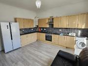 5 bedroom flat to rent