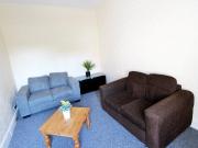 5 bedroom flat to rent