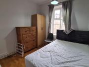 5 bedroom flat to rent