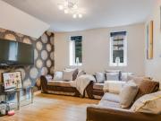 5 bedroom flat to rent