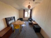 5 bedroom flat to rent