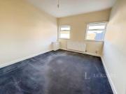 5 bedroom flat to rent