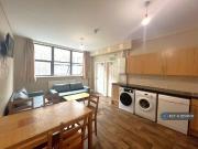 5 bedroom flat to rent