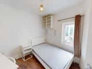 5 bedroom flat to rent