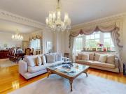 5 bedroom flat to rent