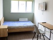 5 bedroom flat to rent