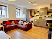 5 bedroom flat to rent