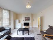 5 bedroom flat to rent