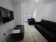 5 bedroom flat to rent