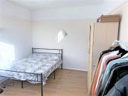 5 bedroom flat to rent