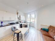 5 bedroom flat to rent