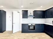 5 bedroom ground floor flat for rent in East Street,...