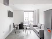 5 bedroom ground floor flat for rent in West Street,...