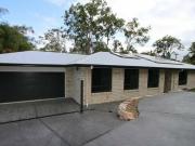 5 Bedroom Home in Ashmore