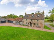 5 Bedroom Detached House