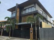 5 Bedroom House and Lot For Sale in Congressional...
