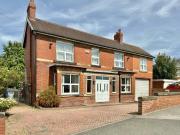 5 Bedroom House Barnsley Barnsley 90669886 5 Bedroom House Barnsley Barnsley 90669886