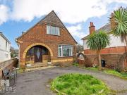 5 Bedroom House Bournemouth Poole 89670600
