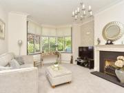 5 Bedroom House Chatham Kent 93413062