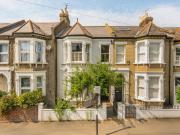 5 bedroom house for rent in Elms Crescent, Clapham...